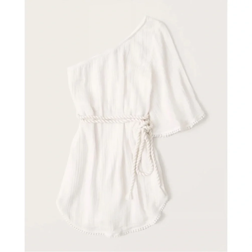 Abercrombie & Fitch One Shoulder Coverup